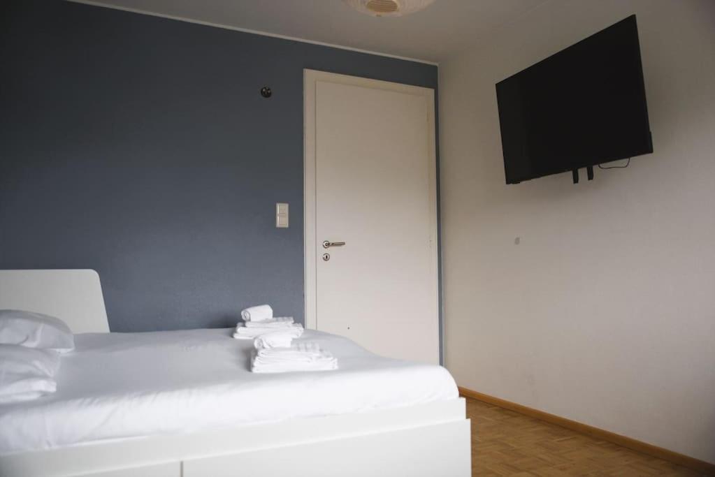 Cozy 3 Bedroom House With 11 Kw Electric Car Charger Hesperange Eksteriør billede